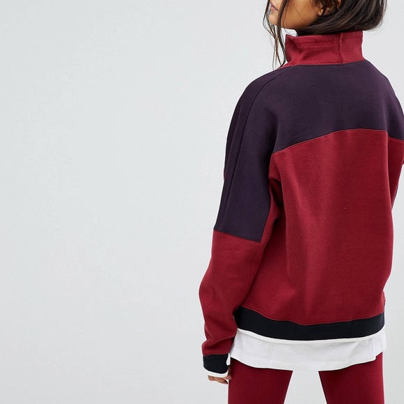 Nike Sportswear Colorblock Graphic Athletic Performance Pullover Sweatshirt - Picture 2 of 16